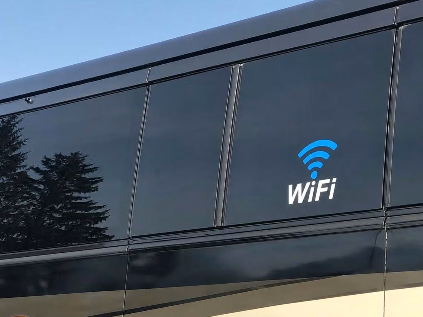 lathrop 56 passenger charter bus wifi