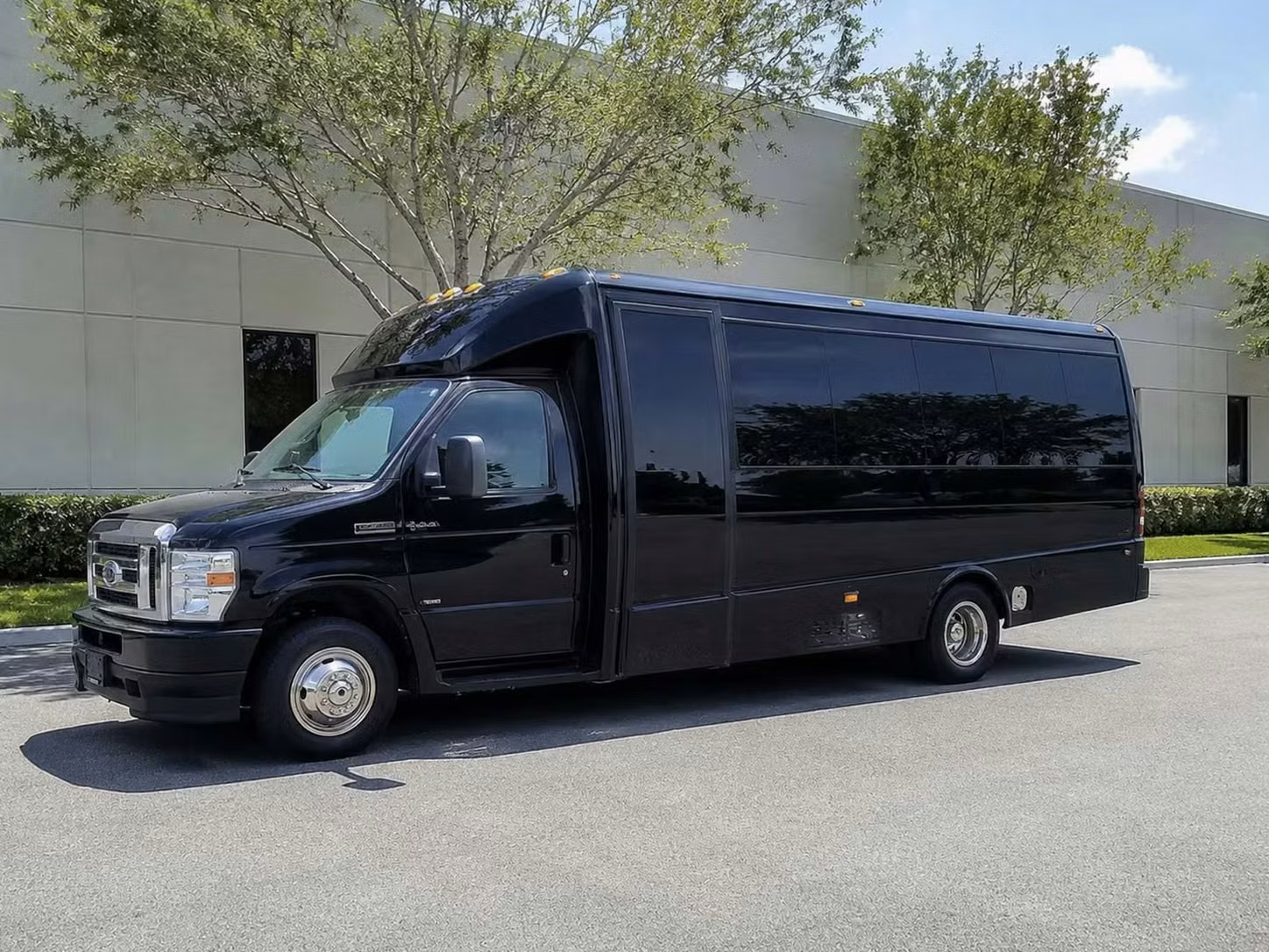 18 passenger minibus